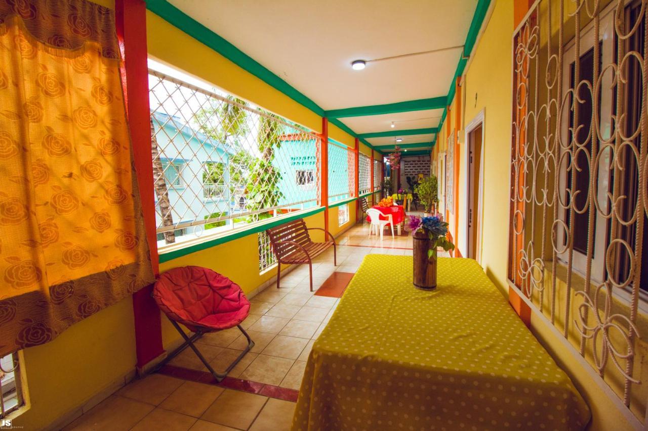 Hotel National Ambilobe Buitenkant foto