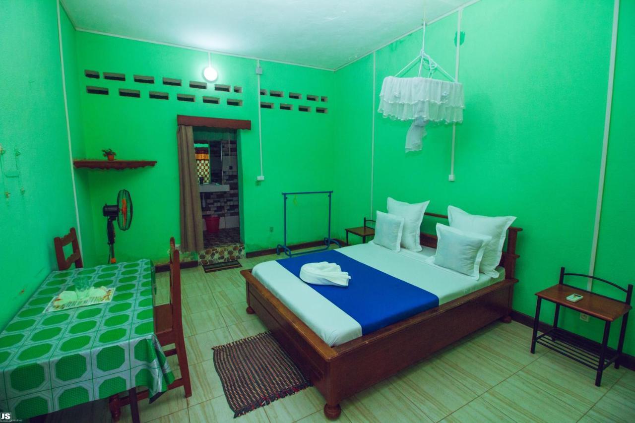 Hotel National Ambilobe Buitenkant foto